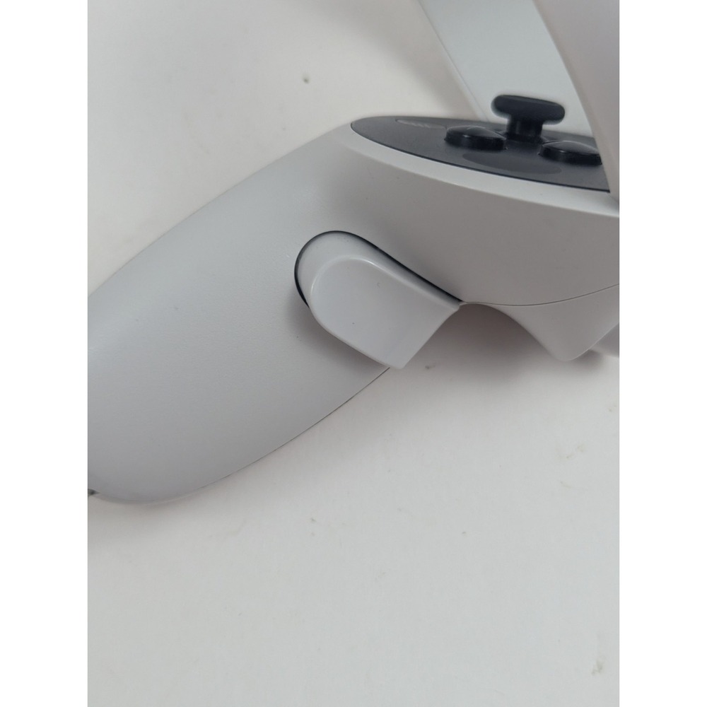 Wireless VR Controller - Light Gray - Picture 6 of 8